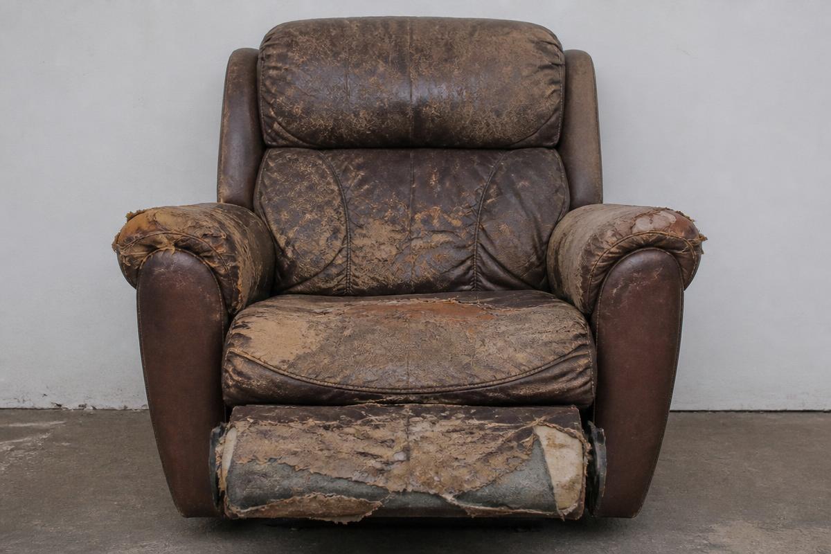 Leather Recliner — before restoration